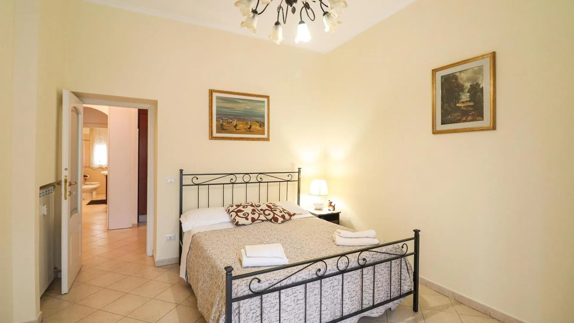 3 Bedroom Elegant Apt For 6 - Metro 2Min & Wifi Ρώμη Ιταλία